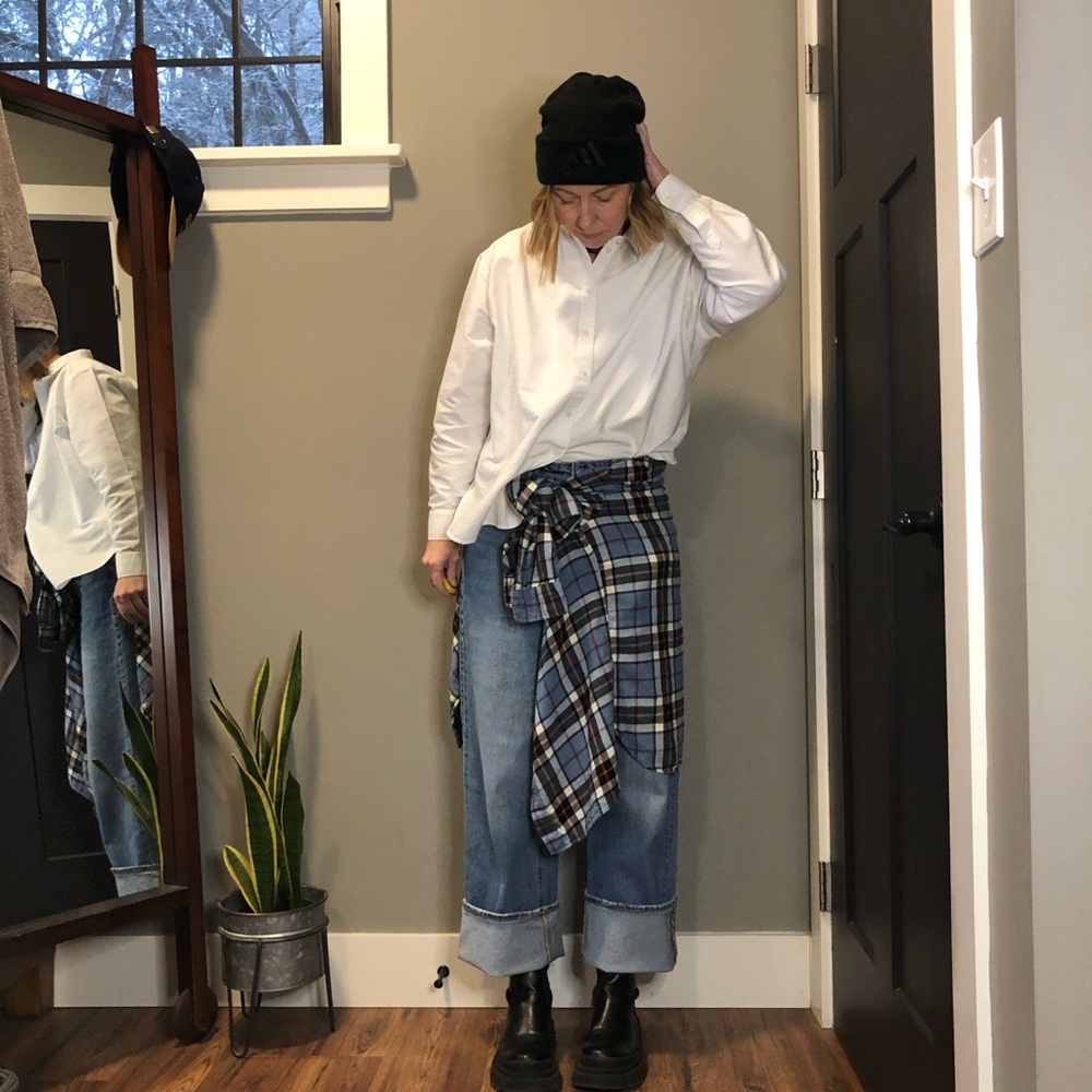 Zara Cuffed Jeans